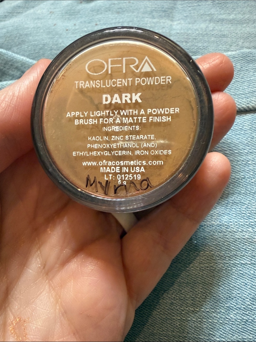 OFRA Translucent Powder Dark — Beige/Tan Finish